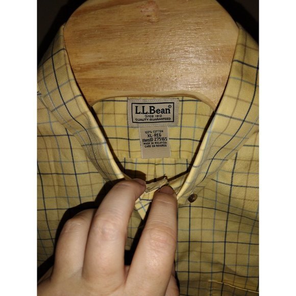 L.L. Bean Men's Wrinkle-Free Shirt, Slightly Fitted‎ Check (XL)(Reg) - Picture 4 of 5
